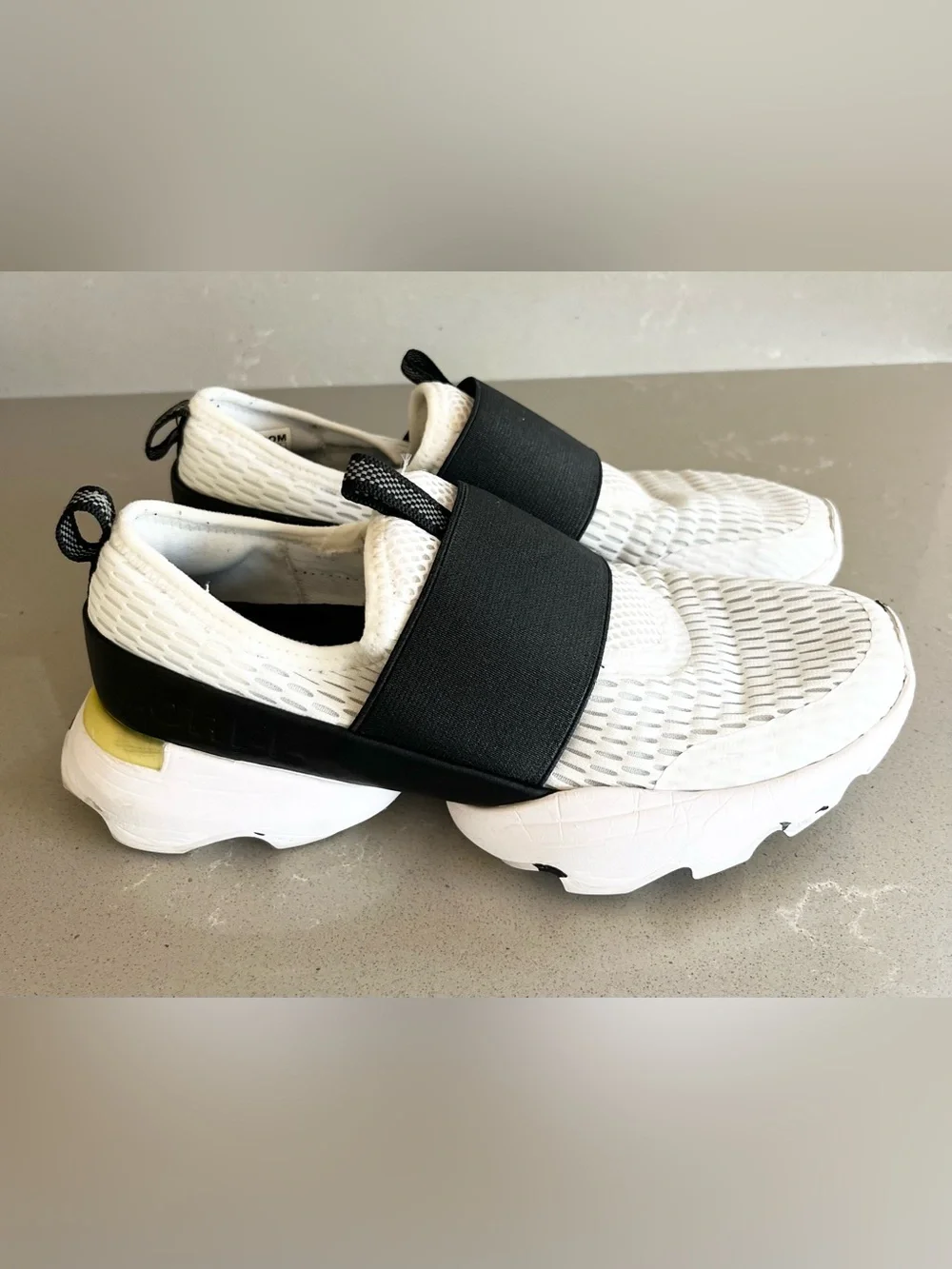 Sorel Kinetic Impact Strap Slip On Sneakers NL4698-100 White Shoe Women Size 7.5